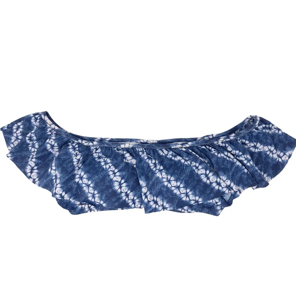 Victorias Secret off removable flounce